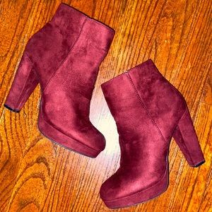Womens size 6 booties